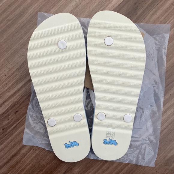 BNWT Coach Blue/White Sleeper - Picture 4 of 7